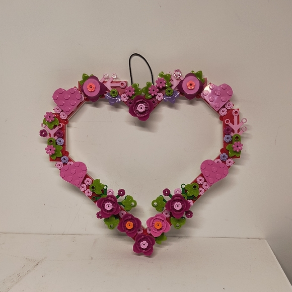 VALENTINE LEGO Heart Ornament 40638 Set Kit Flower ๐ Assembled, Complete - Picture 1 of 1